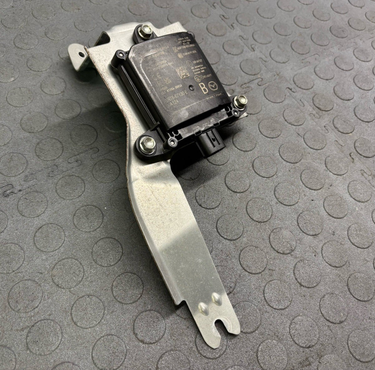 2017-2021 Mazda 6 Rear Blind Spot Monitoring Sensor Radar Module GRT6-67Y30-A