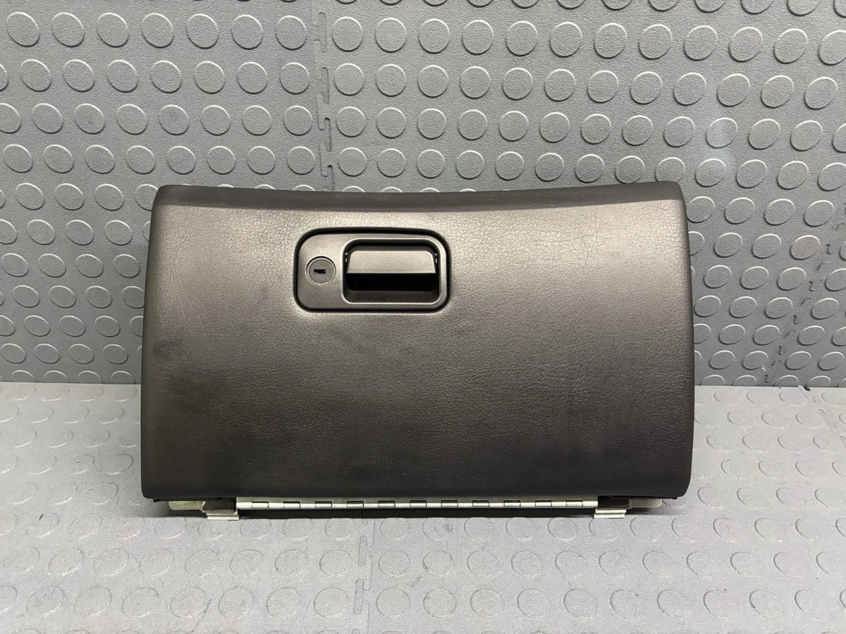 02-05 FORD THUNDERBIRD DASH GLOVE BOX COMPARTMENT STORAGE DOOR LID BLACK