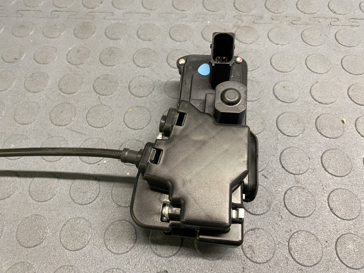 2005-2013 Cadillac XLR Corvette C6 Door Latch Right Passenger W/ Release Handle