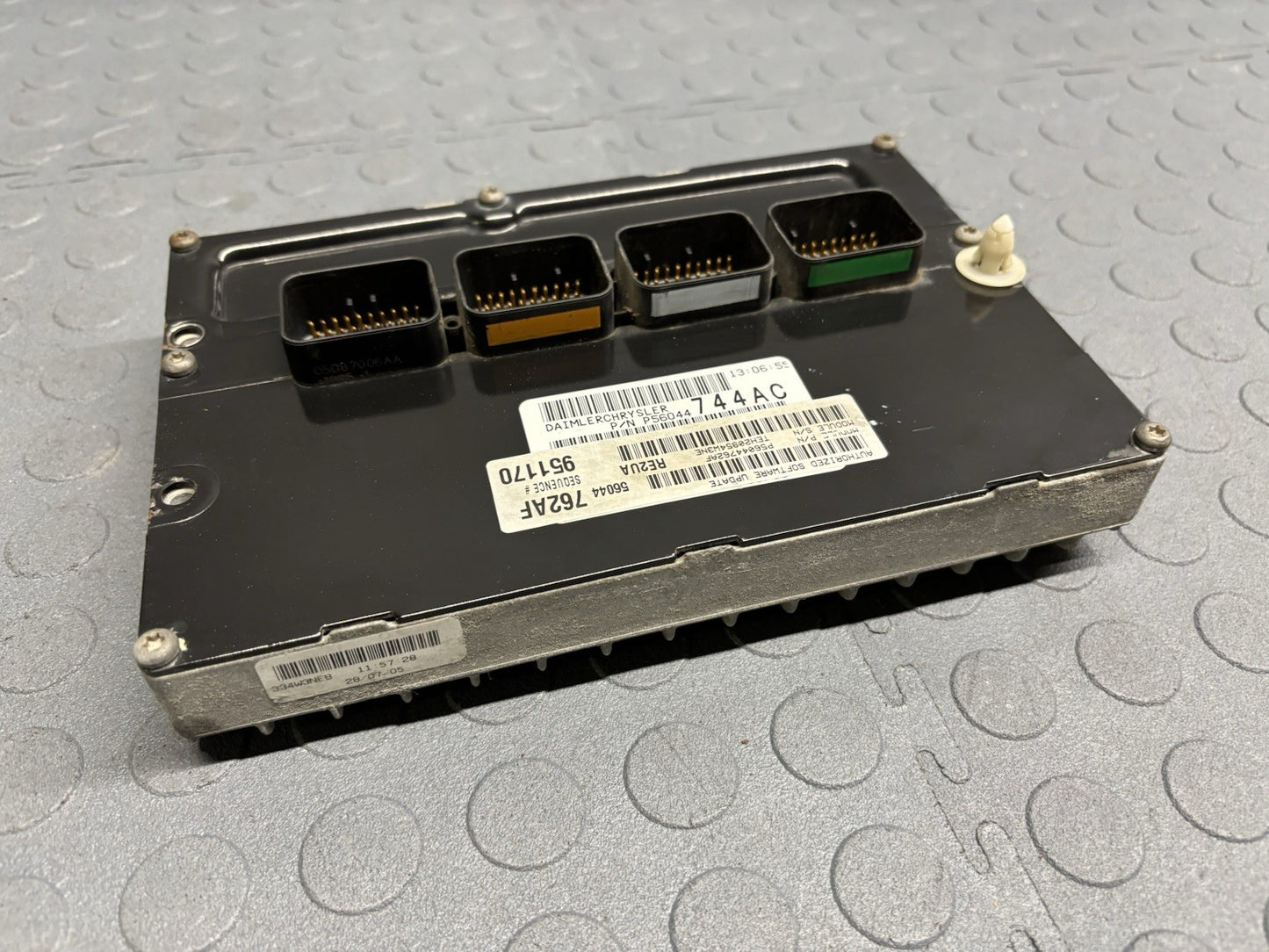 2006 Jeep Grand Cherokee 5.7 ECU 56044762AF ECM PCM Engine Control Module