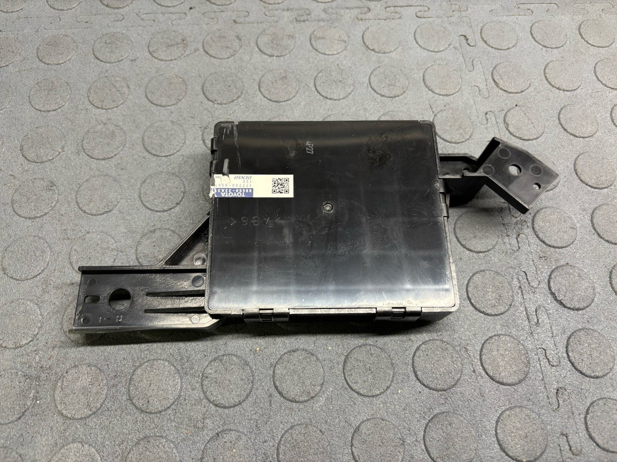 Lexus ES350 2010-2012 A/C Amplifier Temperature Control Module 88650-33A31 OEM