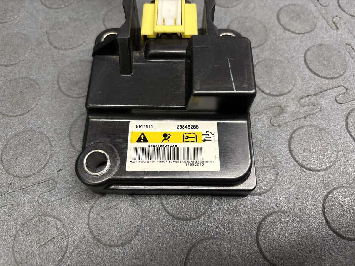 2008-2015 Chevy Express GMC Savana Vehicle Sensor Module 25845266