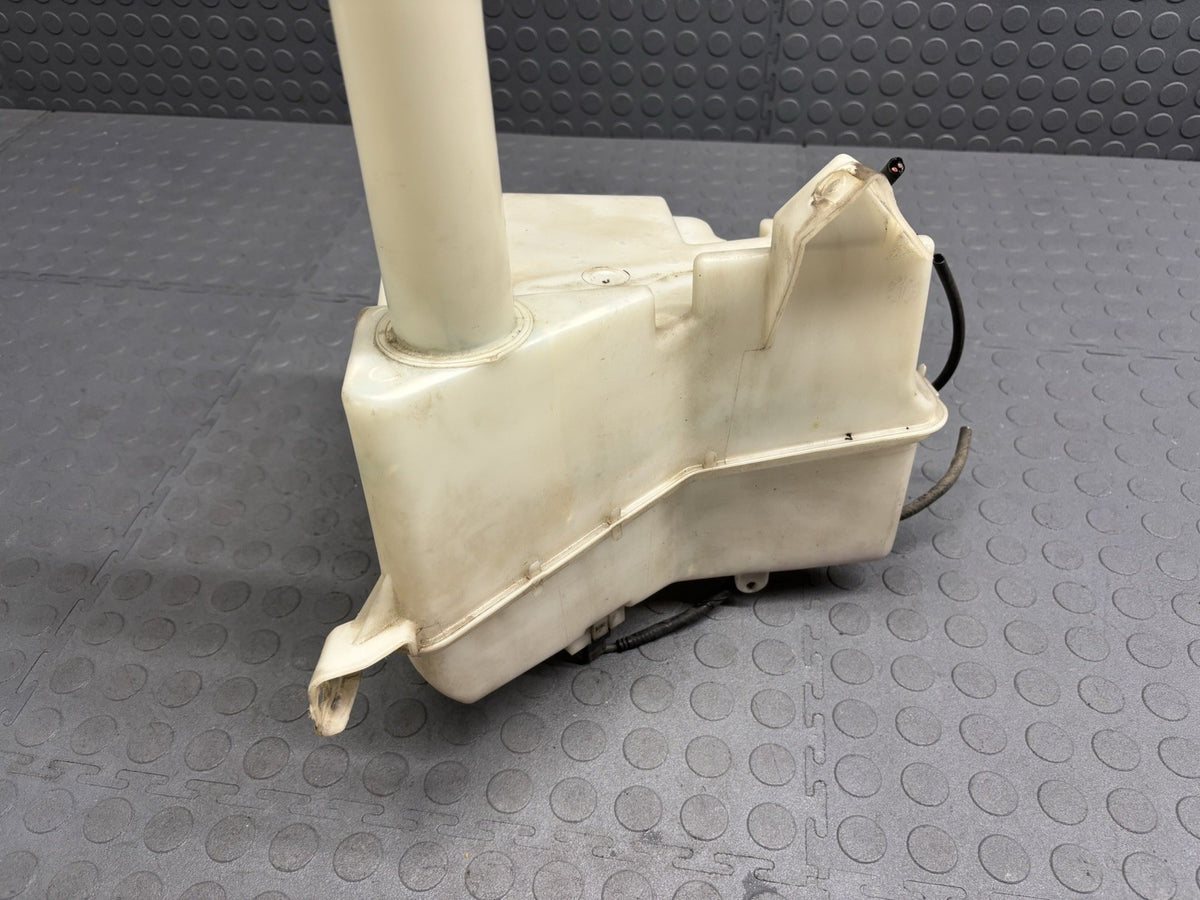 02-2005 FORD THUNDERBIRD TBIRD WINDSHIELD WASHER FLUID TANK RESERVOIR WITH PUMP