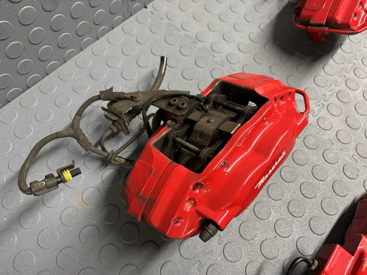 2014-2023 Maserati Quattroporte Ghibli SQ4 6 Pot Brembo Brake Caliper Set Red