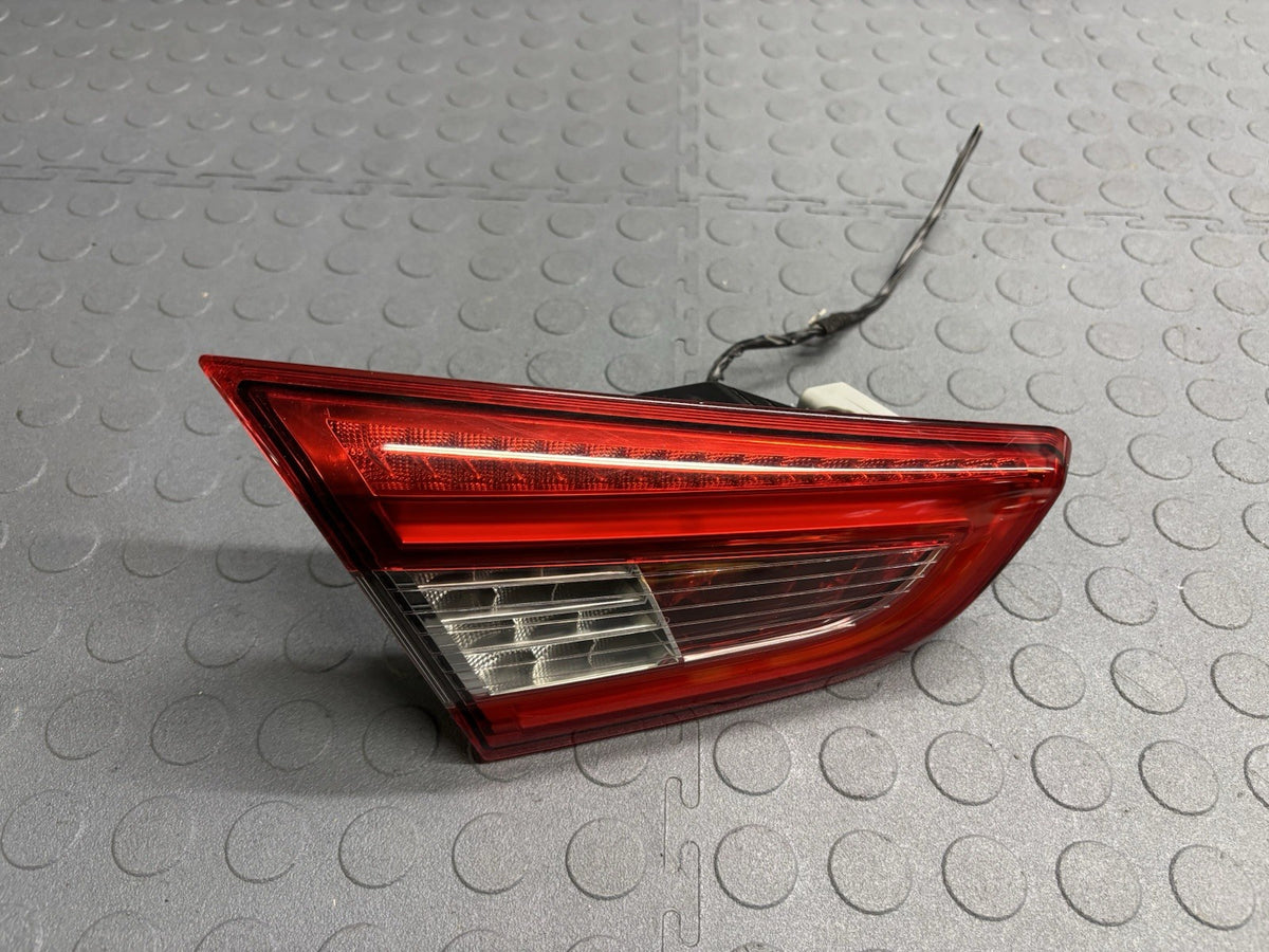 14-19 MASERATI GHIBLI REAR LEFT DRIVER SIDE INNER TAILLIGHT LIGHT LAMP