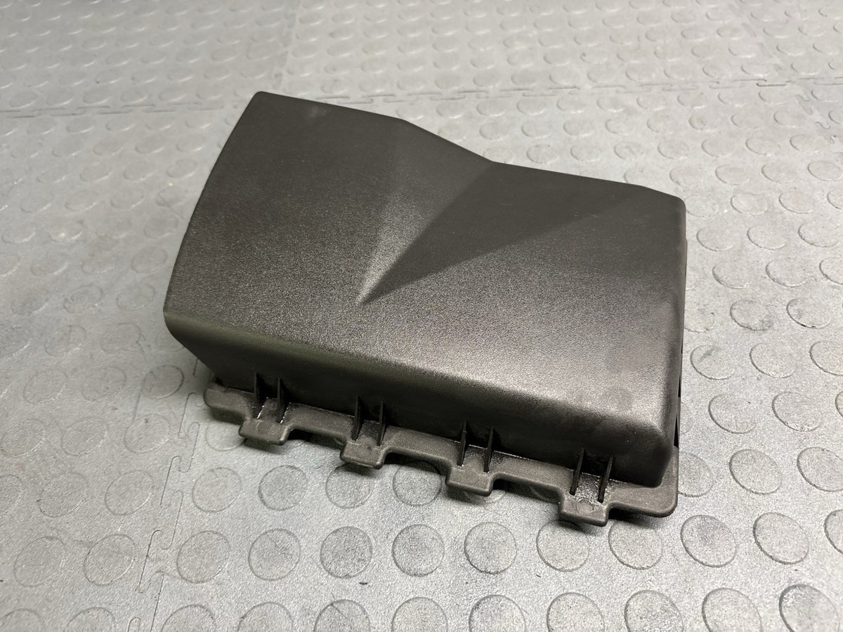 2004-2009 CADILLAC XLR LEFT DRIVER FRONT AIR INTAKE FILTER BOX COVER OEM