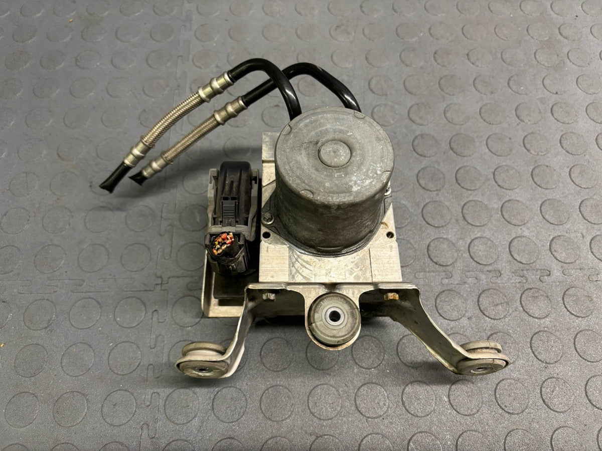 2013 PORSCHE PANAMERA Anti-Lock Brake Pump ABS Assembly 970.355.755.32