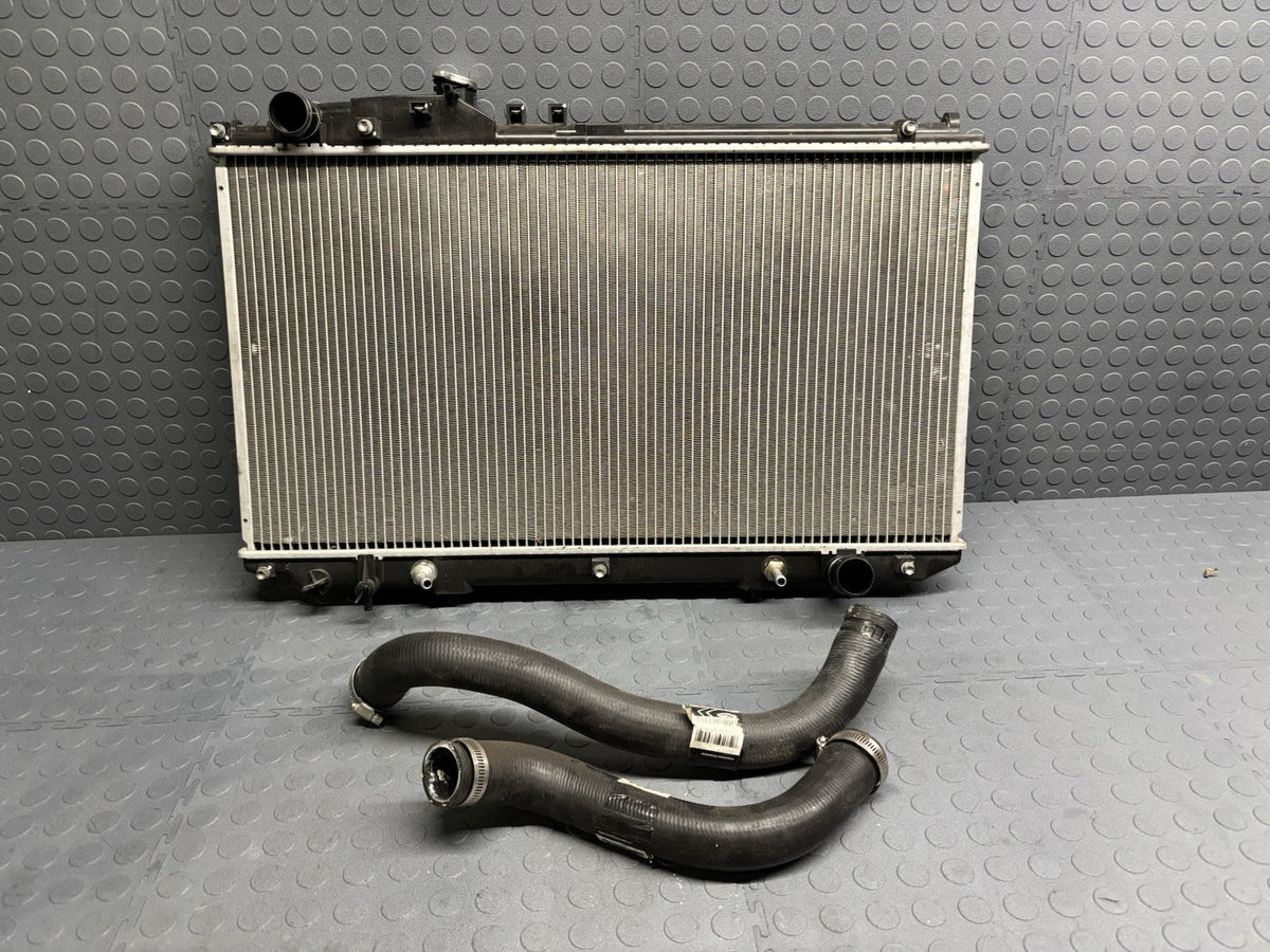 02-10 LEXUS SC430 Z40 CONVERTIBLE ENGINE COOLING RADIATOR WITH HOSES NICE