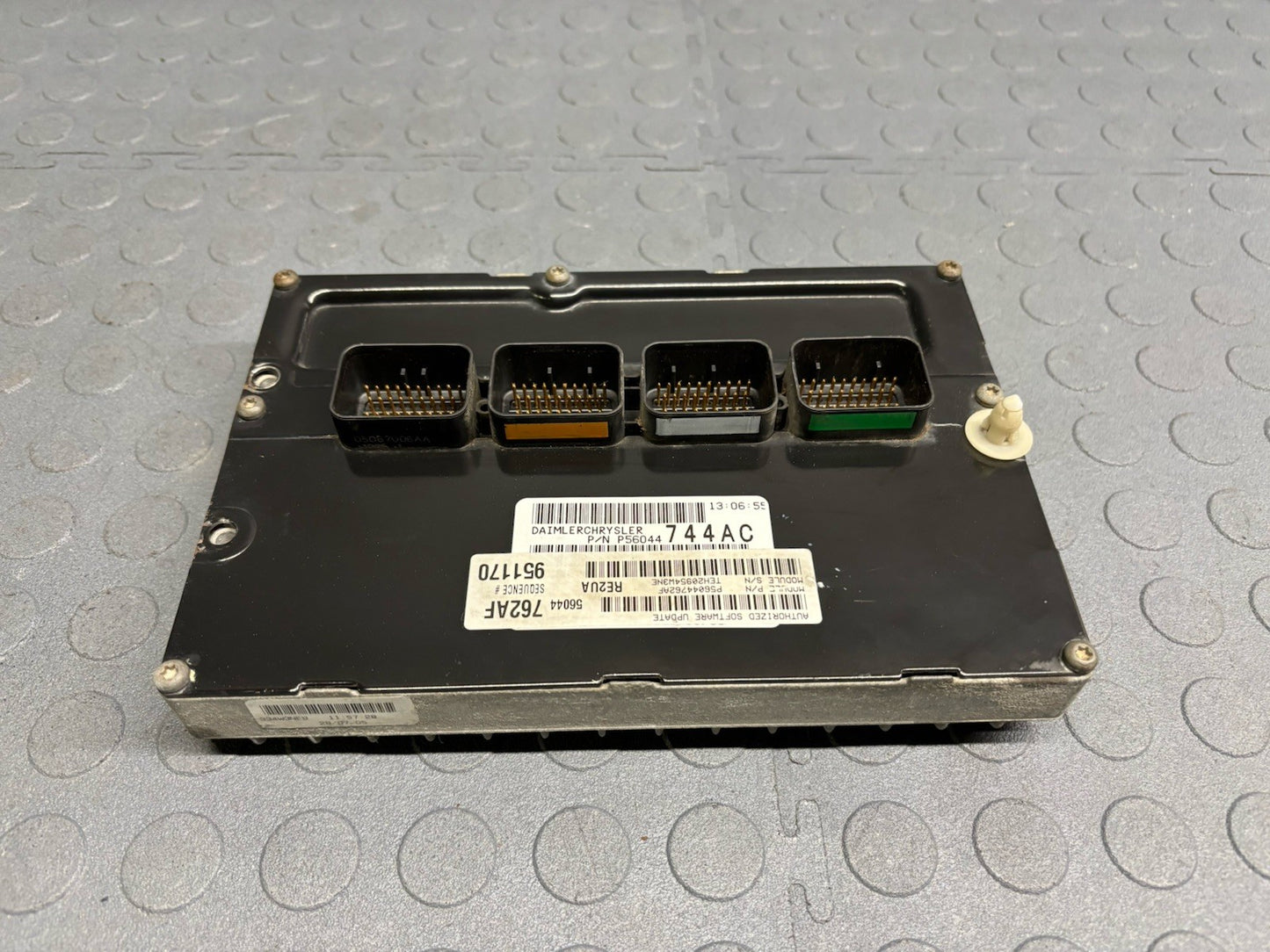 2006 Jeep Grand Cherokee 5.7 ECU 56044762AF ECM PCM Engine Control Module