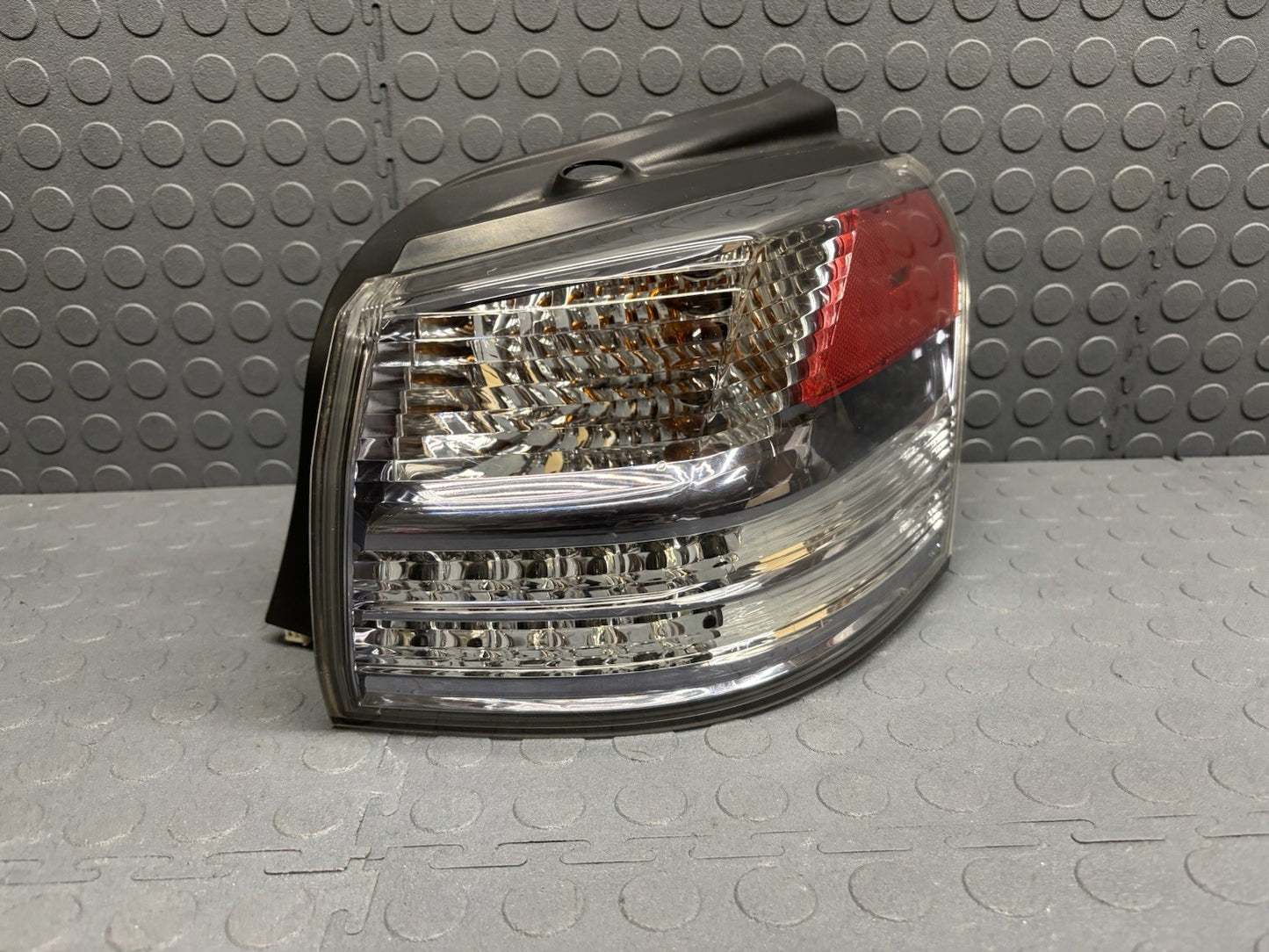 Lexus HS250H 2010-2012 Passenger Right Tail light Taillight HS250