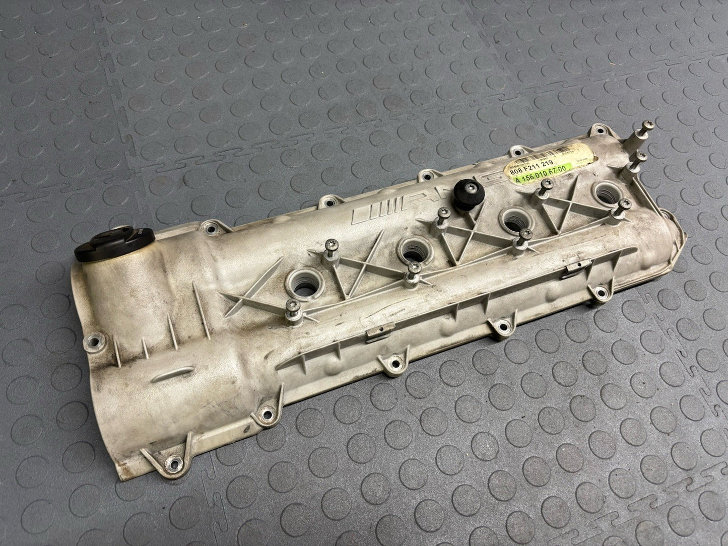 MERCEDES E63 AMG W211 M156 OEM LEFT RIGHT ENGINE VALVE COVER SET NICE!