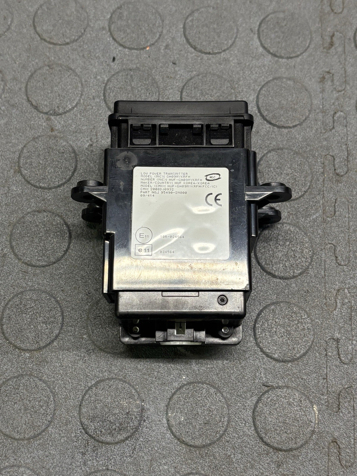 Hyundai Genesis Coupe Key Fob Ignition Switch Slot BK1 10-12 OEM 95490-2M000