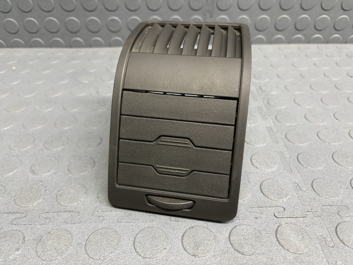 06-10 Hummer H3 Dash Air Vent Grille Left Driver Side Dashboard