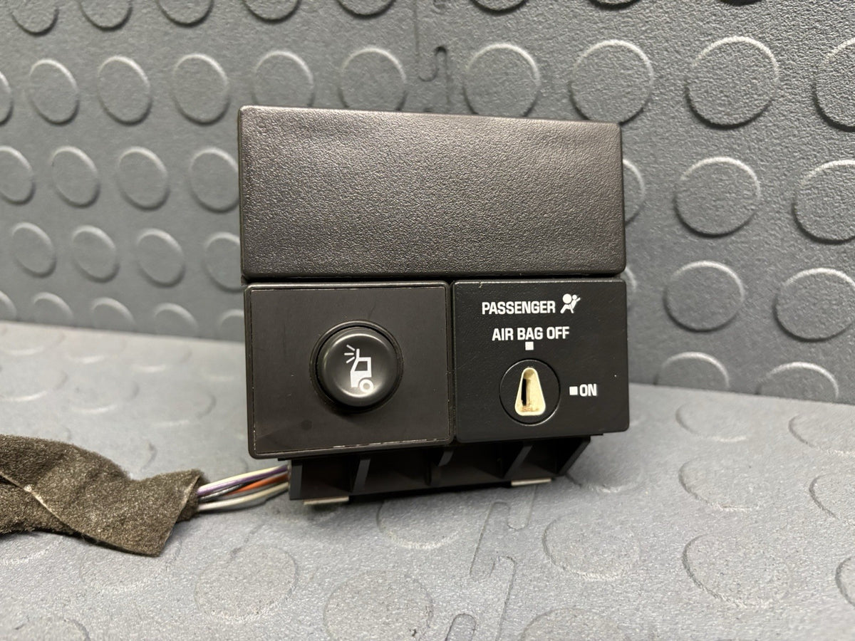 99-06 Silverado 2500HD AUX Auxiliary Marker Light Roof Cab Switch WITH HARNESS!