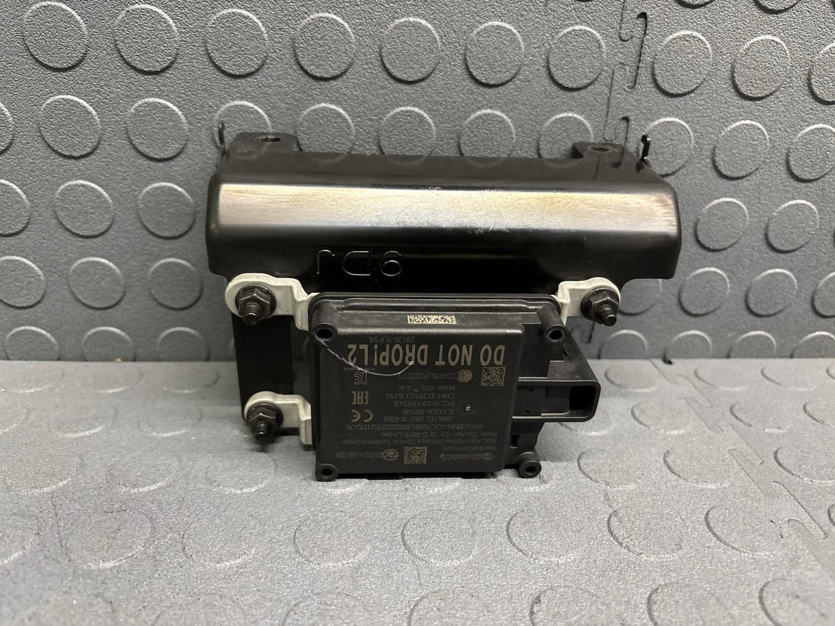 Nissan Maxima Adaptive Cruise Control Radar Sensor with Bracket OE 28438-9UF9A