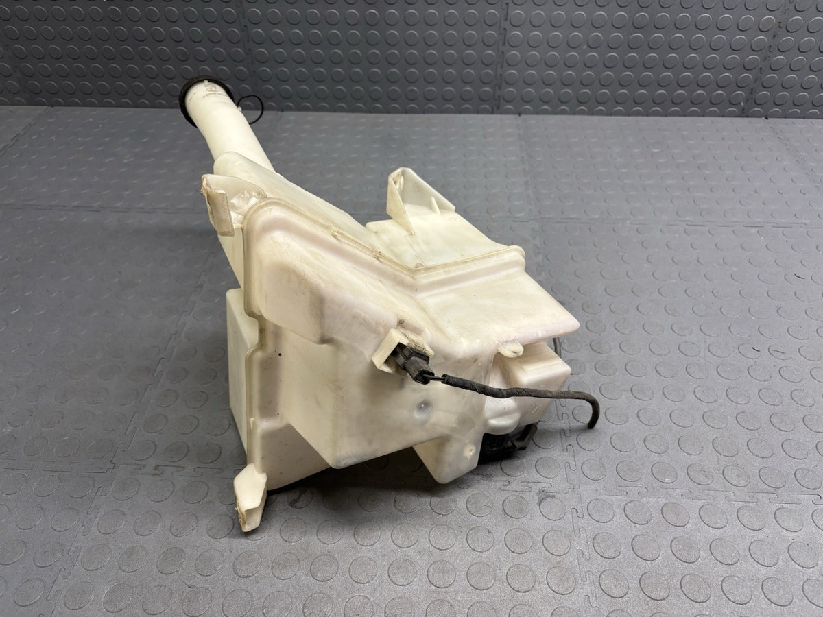 02-2005 FORD THUNDERBIRD TBIRD WINDSHIELD WASHER FLUID TANK RESERVOIR WITH PUMP