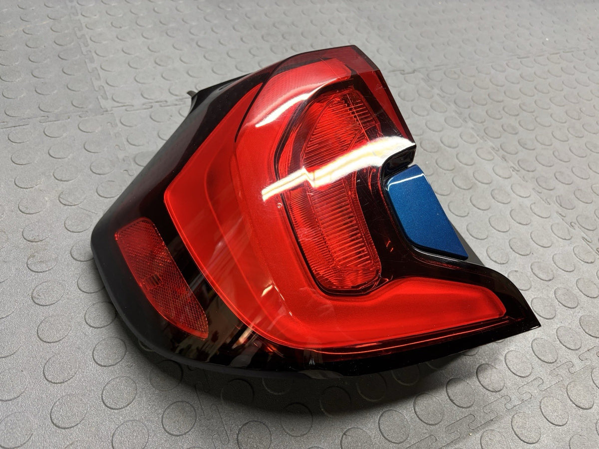 2018 2019 2020 2021 GMC Terrain Left Driver Outer Tail Light OEM 84379497