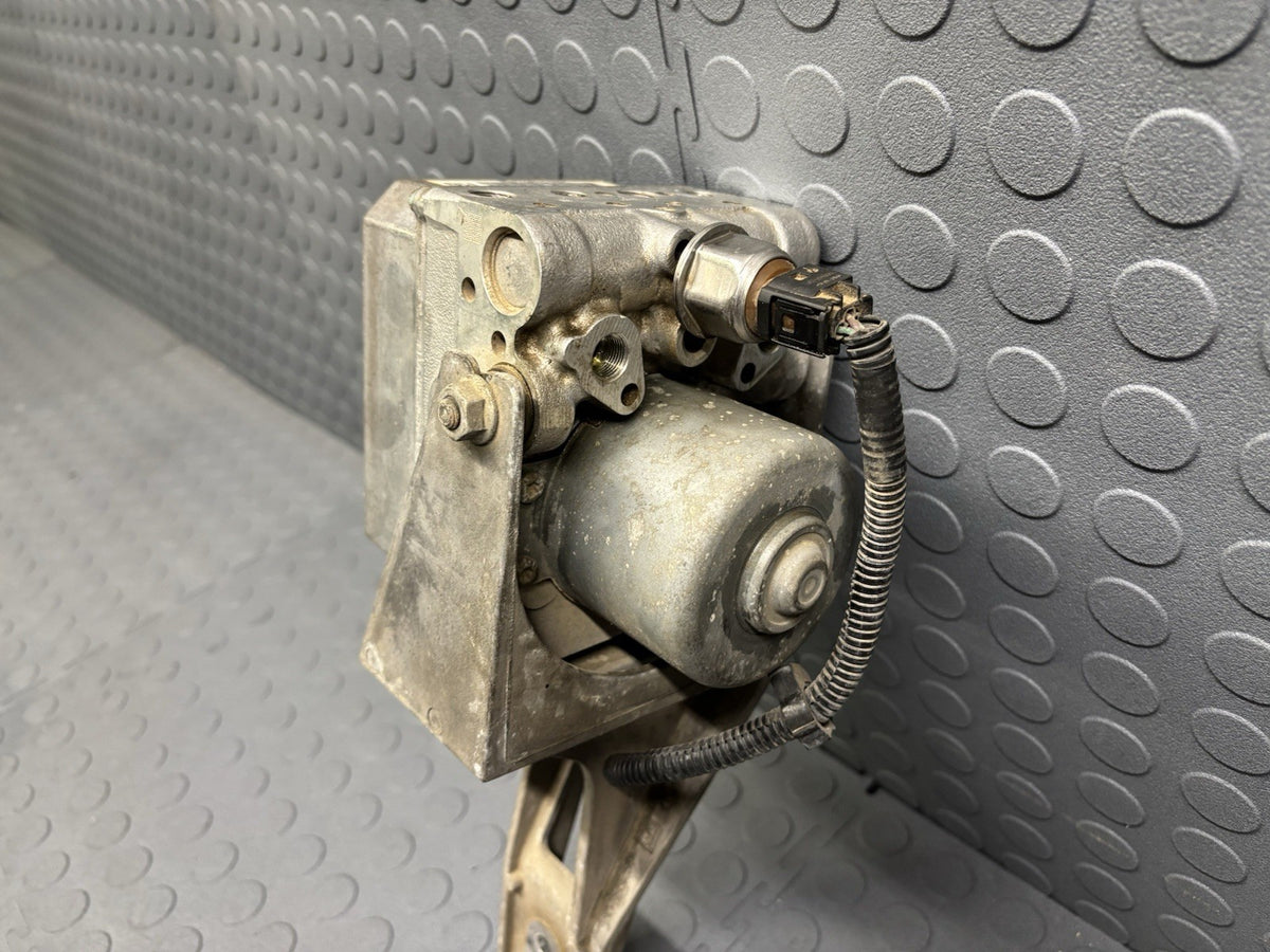2005-08 C6 Corvette Cadillac XLR ABS Anti-Lock Brake System Pump 10353221