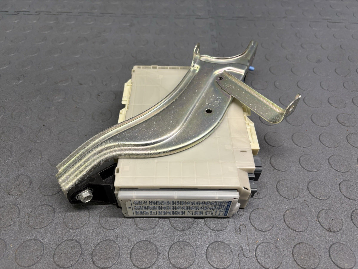 2014-2020 LEXUS IS200t IS300 IS350 MULTIPLEX NETWORK BODY MODULE 89221-53230 BCM