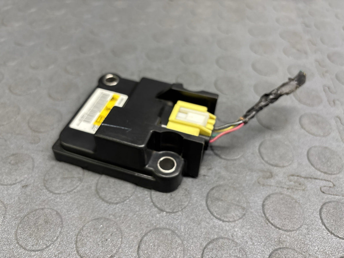 2008-2015 Chevy Express GMC Savana Vehicle Sensor Module 25845266