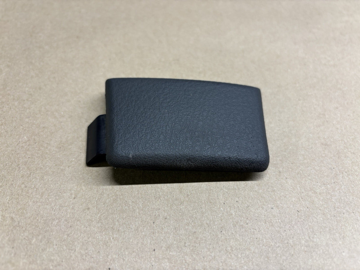 2002-2005 Ford Thunderbird LEFT DRIVER SIDE SEAT BELT TRIM COVER CAP BLACK OEM