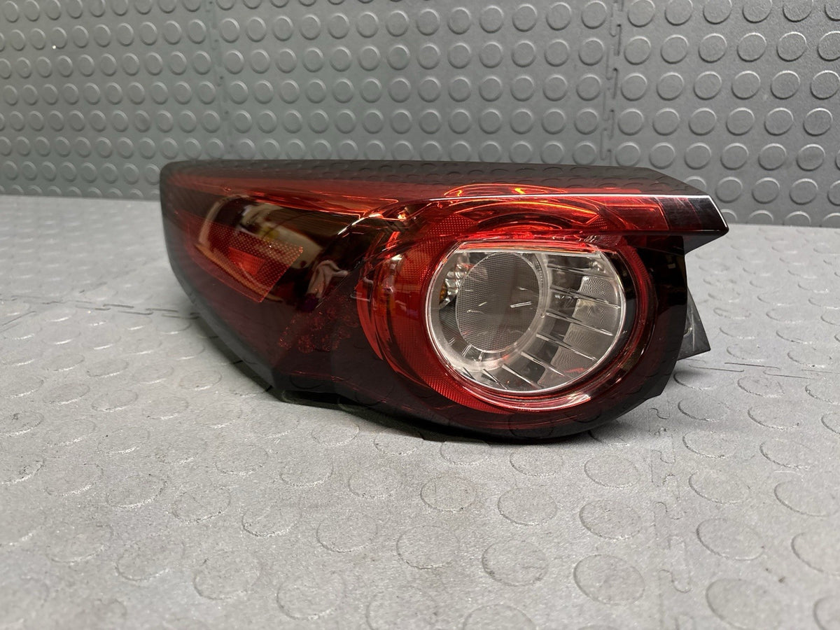 2016 - 2023 MAZDA CX-9 LEFT DRIVER SIDE OUTER TAILLIGHT TAIL LIGHT LAMP OEM CX9