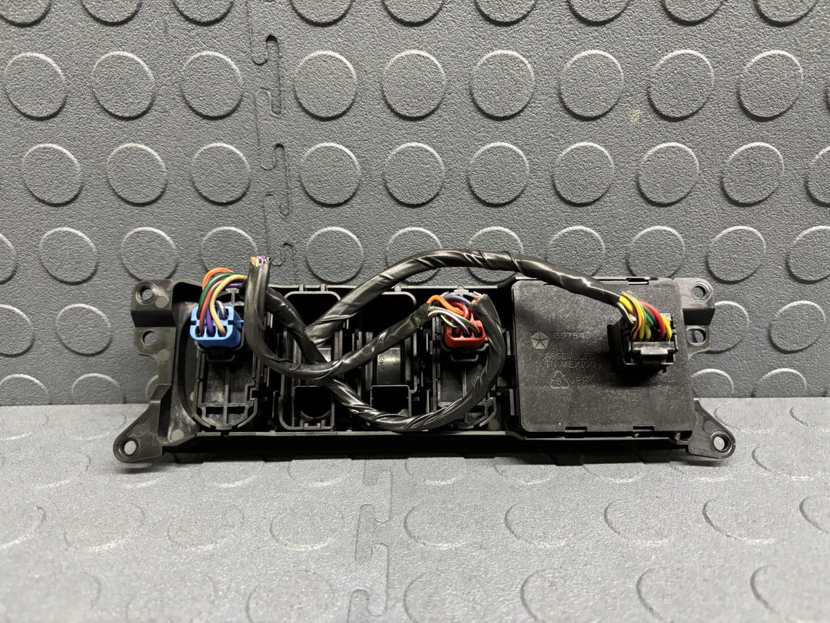 2002-2005 Dodge RAM 1500 2500 Transfer Case 4X4 Heated Seat Switch 56045612AB