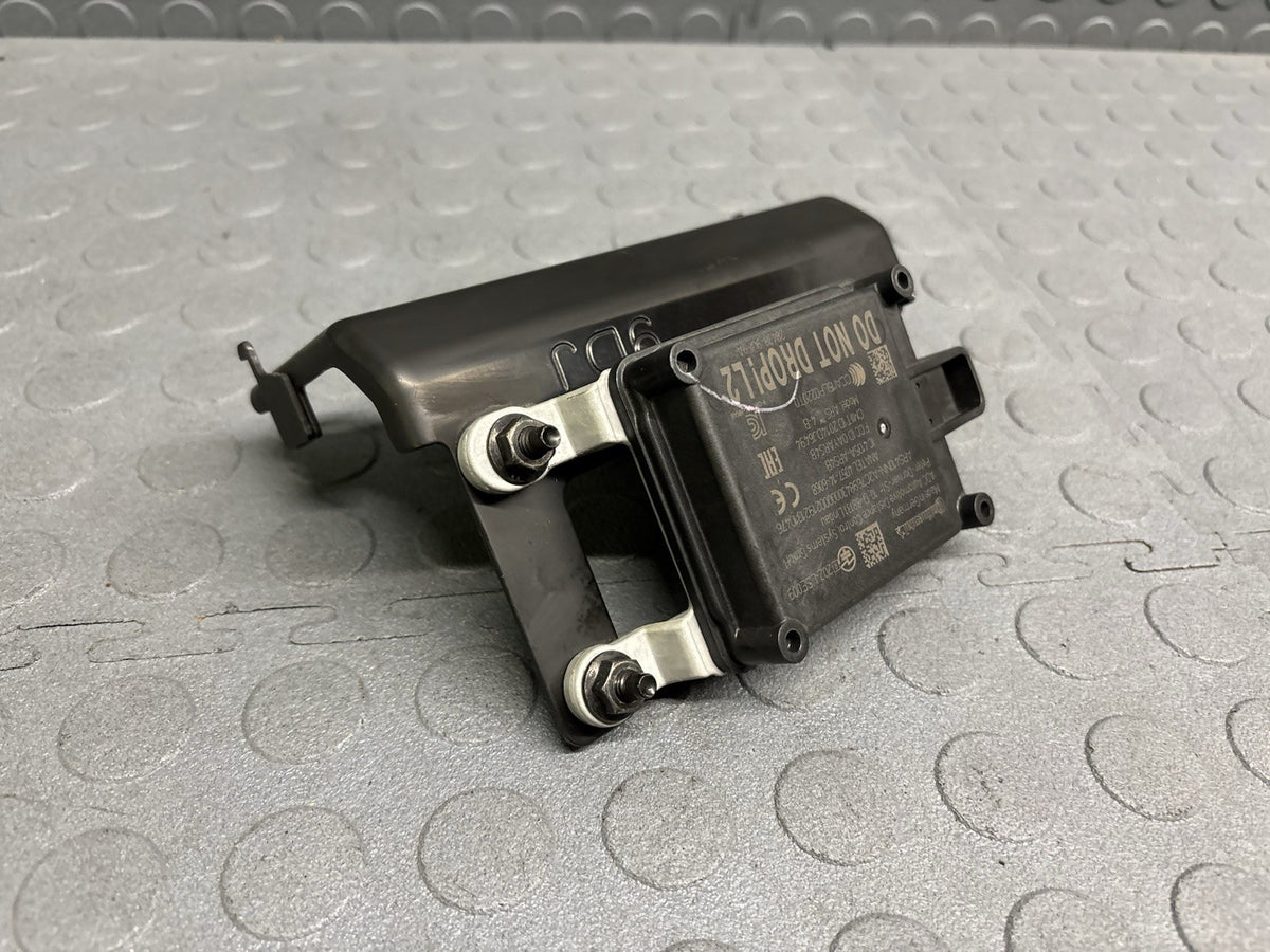 Nissan Maxima Adaptive Cruise Control Radar Sensor with Bracket OE 28438-9UF9A