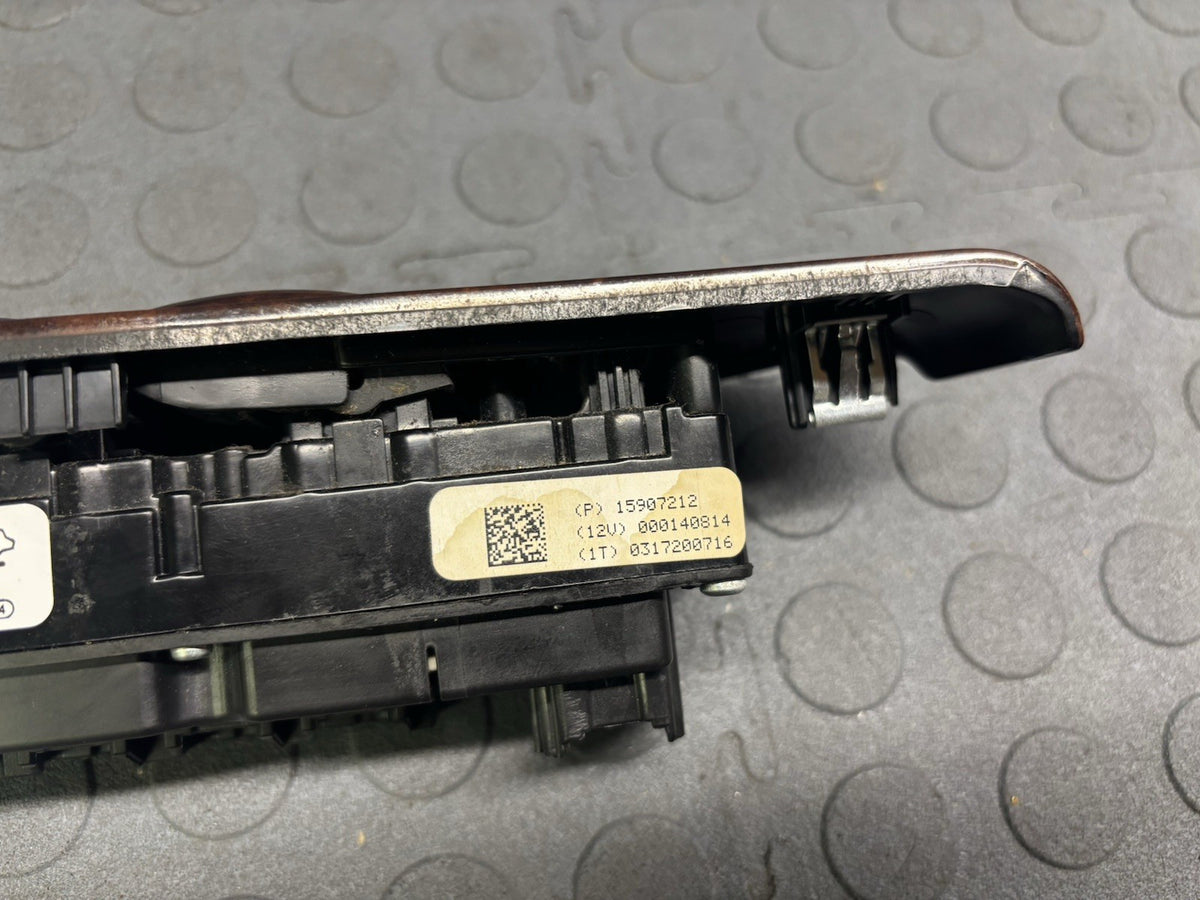 2007 - 2014 GMC Yukon Denali Front Driver Master Door Switch 15907212