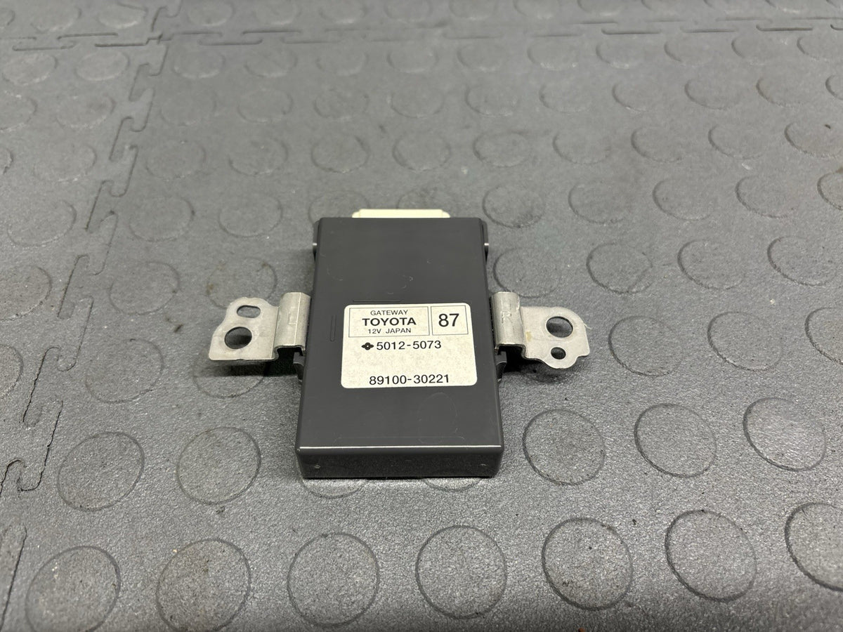 2015 - 2019 LEXUS RC300 IS350 GATEWAY NETWORK CONTROL MODULE 89100-30221