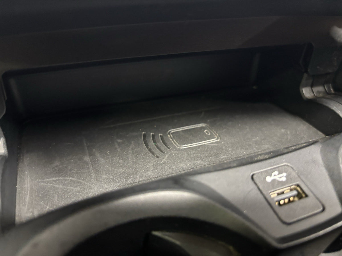 2019-2026 BMW 330i G20 CENTER CONSOLE CUP HOLDER WITH WIRELESS PHONE CHARGER OEM