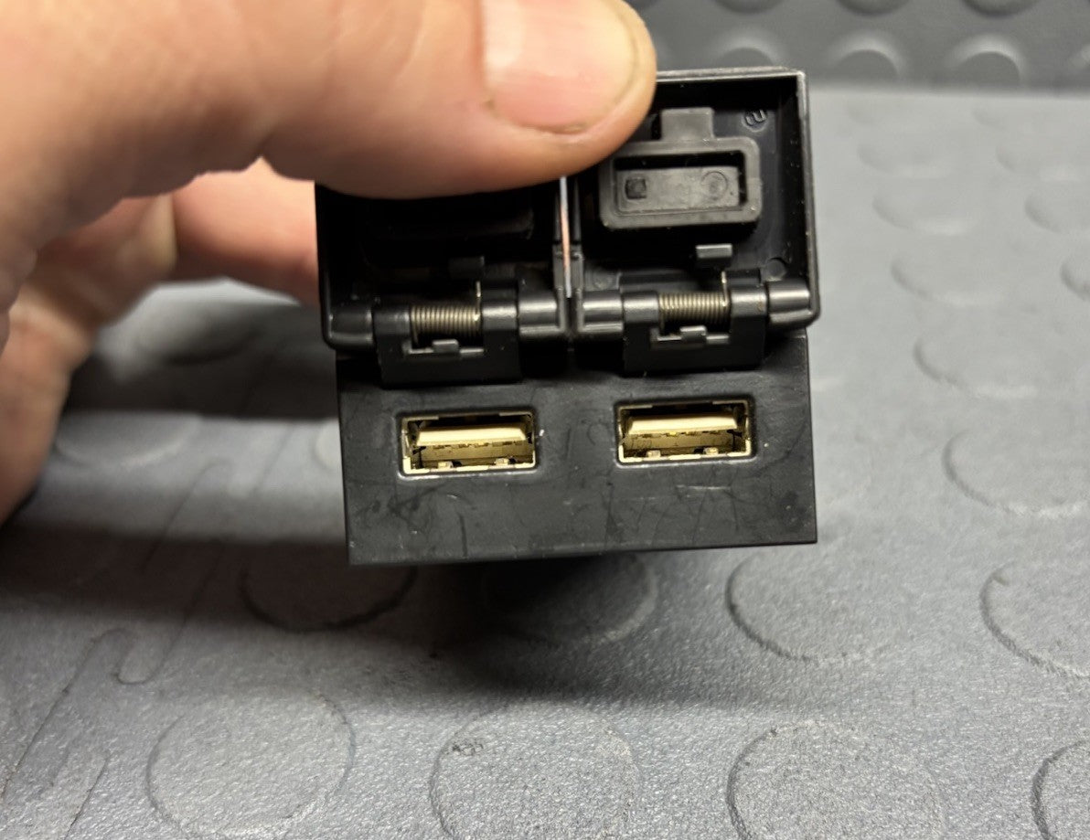 Toyota Dual USB Charger Port 85532-06010