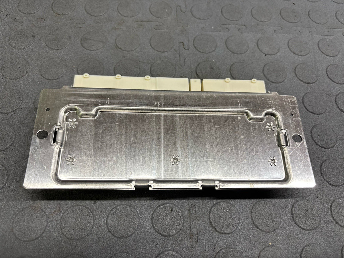 Air Suspension Control Module A2139006016 MERCEDES E63 AMG