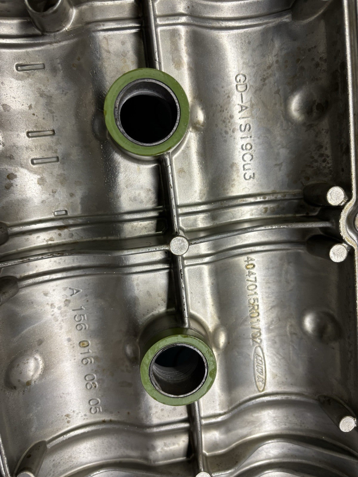 MERCEDES E63 AMG W211 M156 OEM LEFT RIGHT ENGINE VALVE COVER SET NICE!