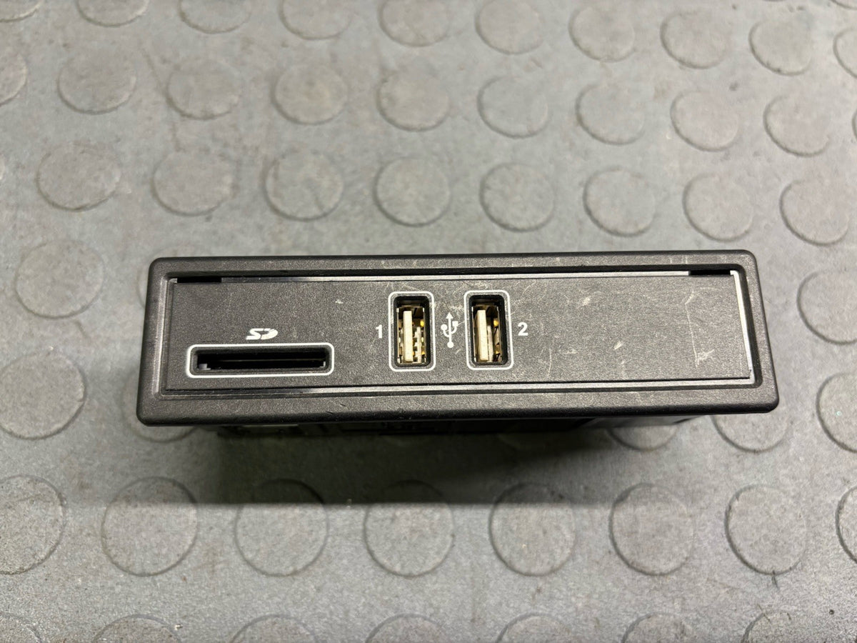 MERCEDES E CLASS E63 W213 2018-2021 USB AUX SD CARD PORT PANEL A2138200401