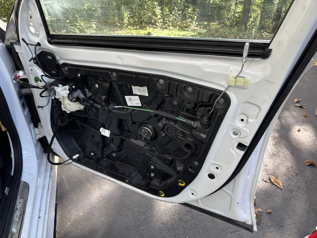 2017-2022 MERCEDES E63 AMG W213 FRONT RIGHT PASSENGER DOOR SHELL PANEL WHITE 149