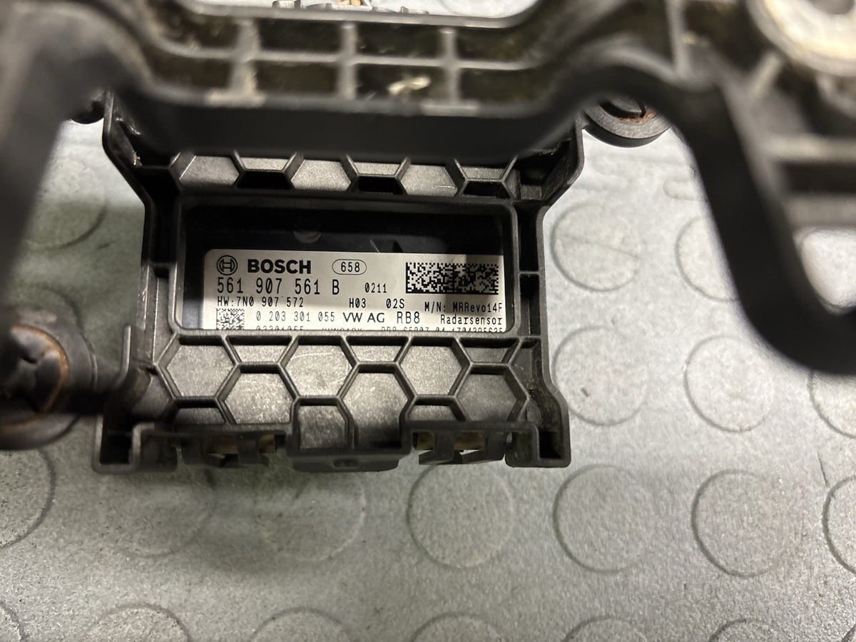 16-19 VW Passat ACC Adaptive Cruise Control Distance Radar Sensor Bracket