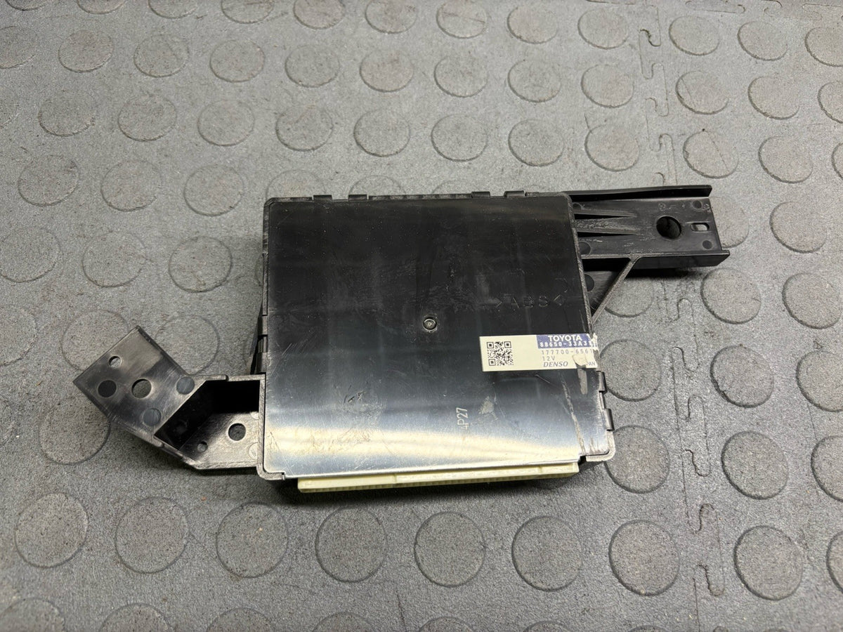 Lexus ES350 2010-2012 A/C Amplifier Temperature Control Module 88650-33A31 OEM