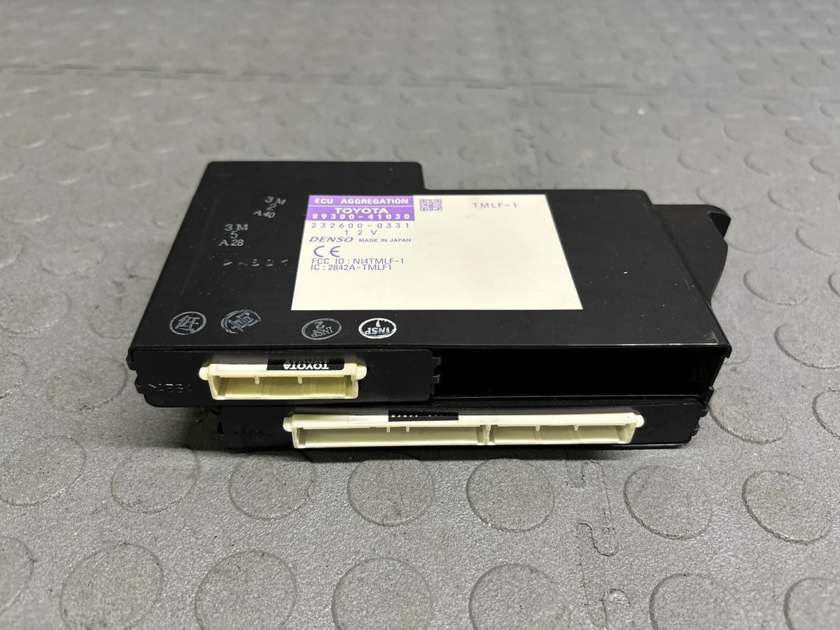 2011 Toyota Avalon Limited ECU Aggregation Box Module Computer 89300-41030